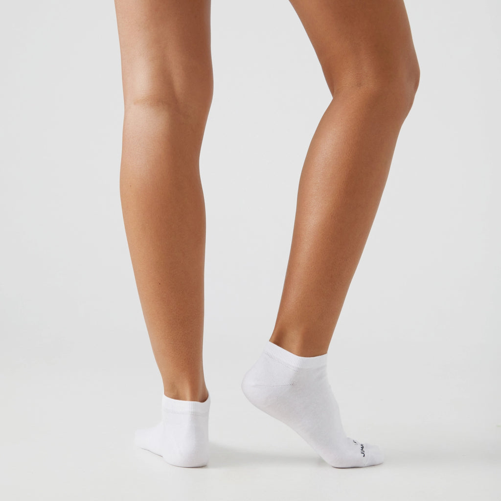 Ankle Essentials - White