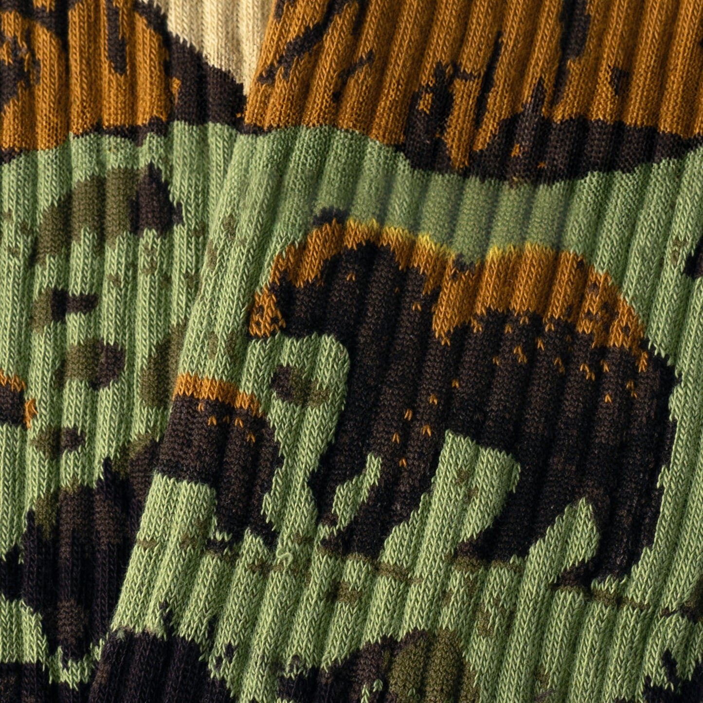 Athletic Bear Rock - Dark Brown